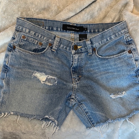 Calvin Klein Denim Shorts - Picture 1 of 4